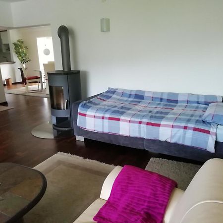 בנסהיים Ferienwohnung Schlossblick מראה חיצוני תמונה