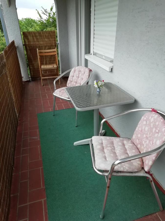 בנסהיים Ferienwohnung Schlossblick מראה חיצוני תמונה